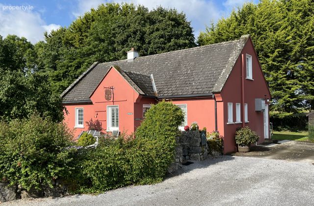Cloonmoylan, Ballyshrule, Portumna, Co. Galway - Click to view photos