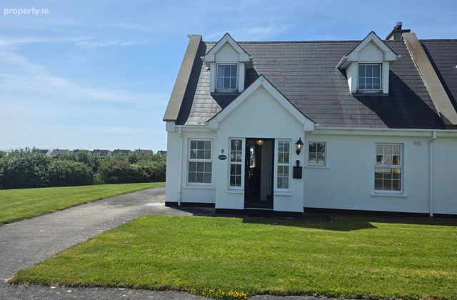 Sunnyside, 9 Ballybunion Holiday Cottages, East End, Ballybunnion, Ballybunion, Co. Kerry - Click to view photos
