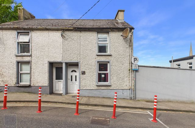 17 Kevin Barry Street, Wexford Town, Co. Wexford - Click to view photos