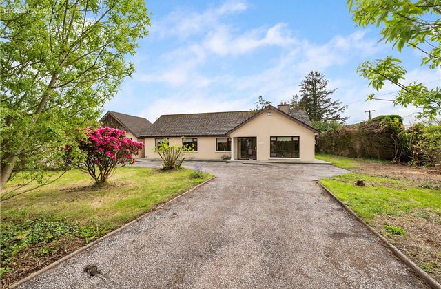 The Willows, Lackabane, Donoughmore, Co. Cork, Donoughmore, Co. Cork - Click to view photos