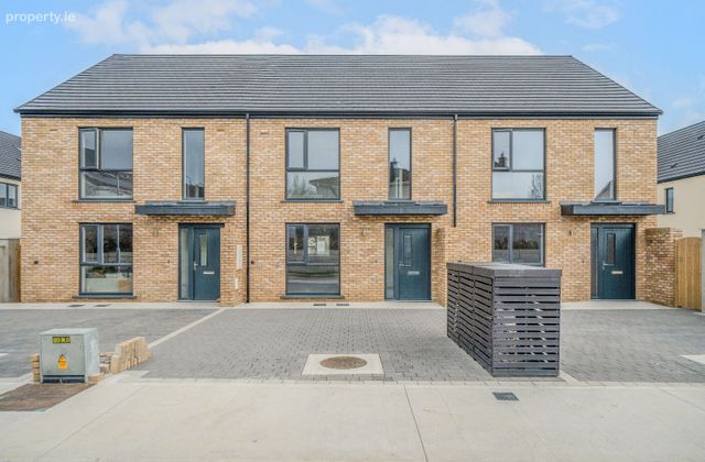 7 Ballycrone Lawns, Kilcoole, Co. Wicklow - Click to view photos
