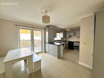 10 Glencarra Grove, Clonmel, Co. Tipperary, Clonmel, Co. Tipperary - Image 4