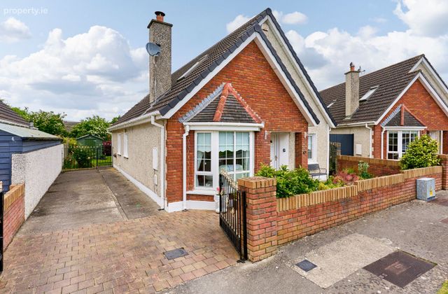 42 Carne Hill, Johnstown, Navan, Co. Meath - Click to view photos