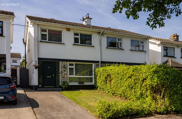 53 Foxwood, Swords, Swords, Co. Dublin - Click to view photos