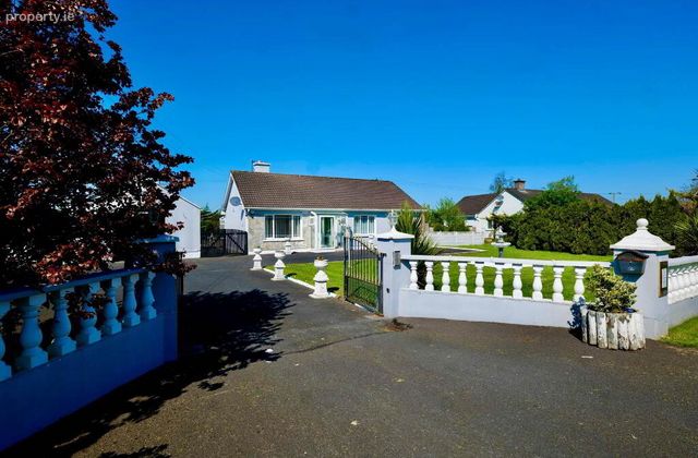 Cloughnadromin, Boher, Caherconlish, Co. Limerick, Caherconlish, Co. Limerick - Click to view photos