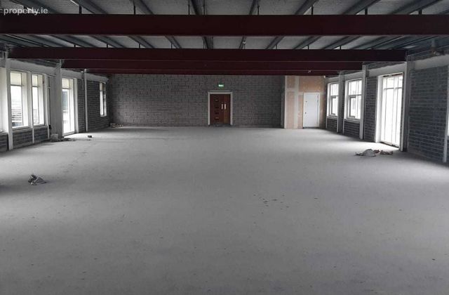 Oranmore Shopping Centre, Oranmore, Co. Galway - Click to view photos
