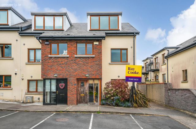 2 Slade Castle Wood, Saggart, Co. Dublin, Saggart, Co. Dublin - Click to view photos