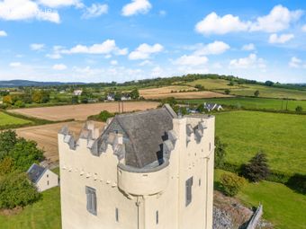 Ballytarsna Castle, Ballytarsna, Horse and Jockey, Co. Tipperary