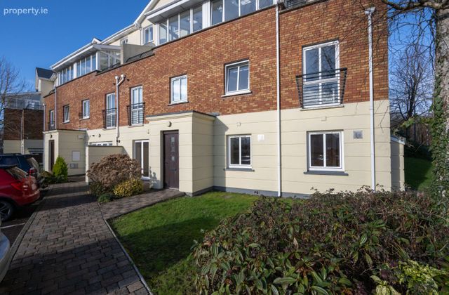95 The Haven, Jacob's Island, Mahon, Co. Cork - Click to view photos