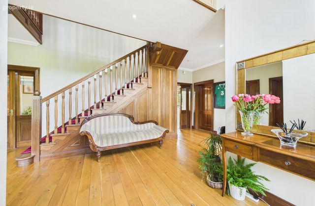 Woodview House, 2 Castlewoods, Ballinamona, Co. Waterford - Click to view photos