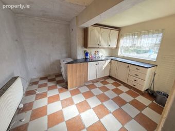 6 Keating Street, Killalee, Pennywell, Co. Limerick - Image 2