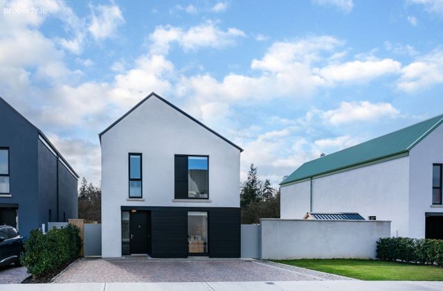 71 River Walk, Ballymore Eustace, Co. Kildare - Click to view photos