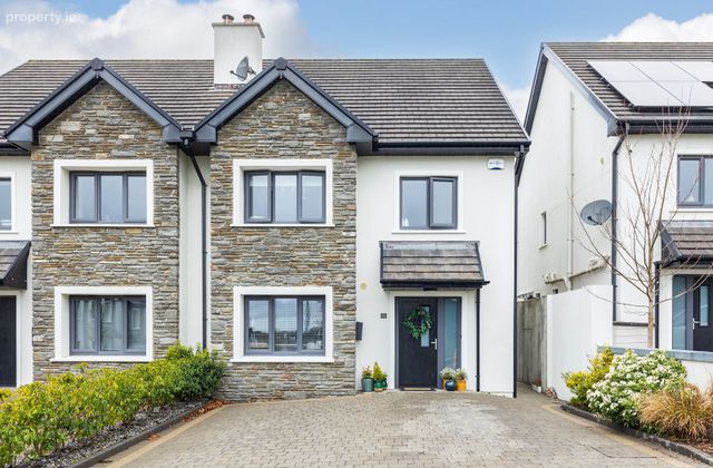 33 Blossom Hill, Broomfield Village, Midleton, Co. Cork - Click to view photos