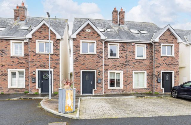 9 Goose Green Court, Grace Park Road, Drumcondra, Dublin 9 - Click to view photos
