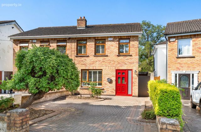 39 Edmondstown Green, Moyville, Rathfarnham, Dublin 16 - Click to view photos
