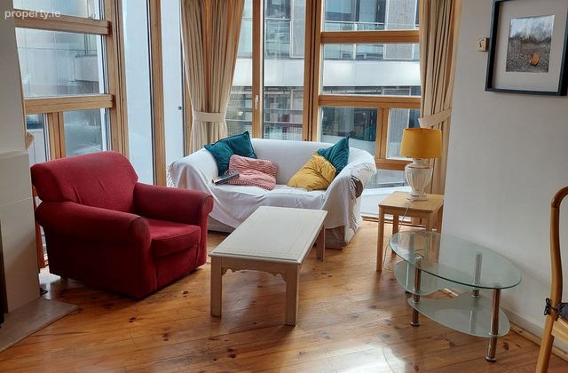 Apartment 17, Block F, Smithfield Village, Dublin, Smithfield, Dublin 7 - Click to view photos
