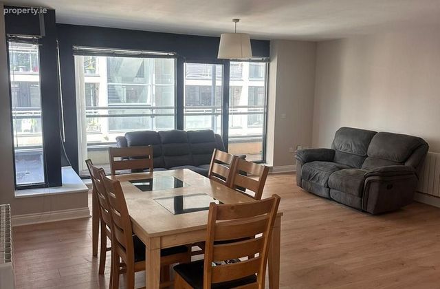 Losset Hall, Belgard Square, Tallaght, Dublin 24 - Click to view photos