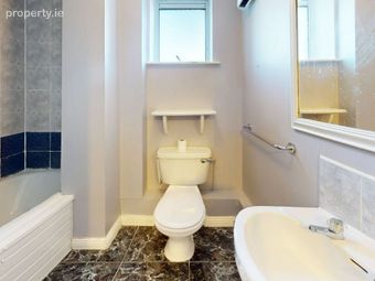 31 Harcourt Hall, Charlotte Way, Dublin 2, Dublin 2 - Image 2