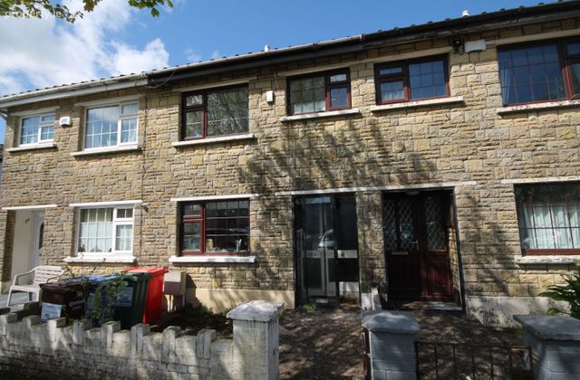 154 Greenhills Court, South Douglas Road, Cork City Centre, Co. Cork - Click to view photos