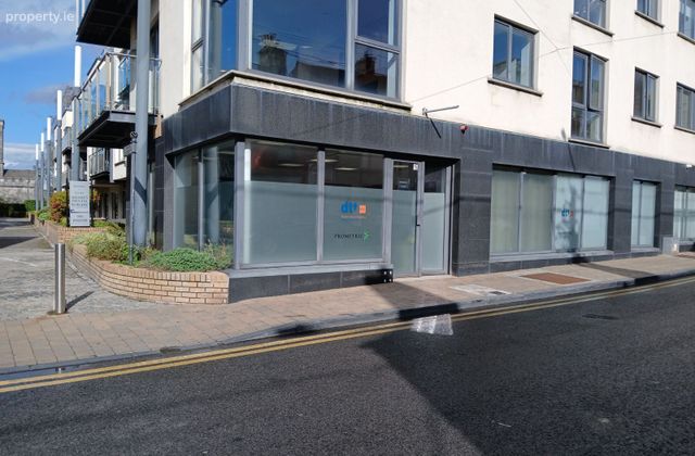 15 Connaught Street, Bastion Court, Athlone, Co. Westmeath - Click to view photos