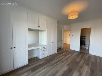 Apartment 111, Shrewsbury Park, Ballsbridge, Dublin 4 - Image 4