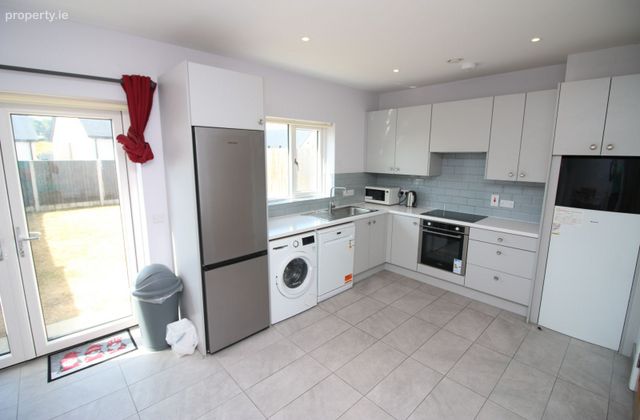 55 Elm Crest, Castle Heights, Kilmoney, Carrigaline, Co. Cork - Click to view photos