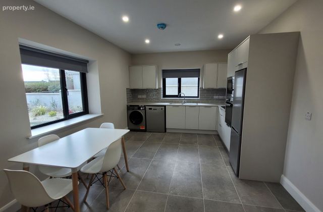 Cois Cla&iacute;, Clybaun Road, Knocknacarra, Co. Galway - Click to view photos