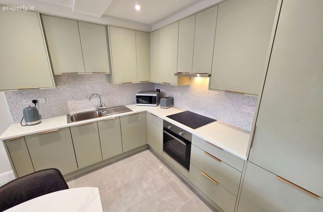 1a Bushypark Lawn, Newcastle, Co. Galway - Click to view photos