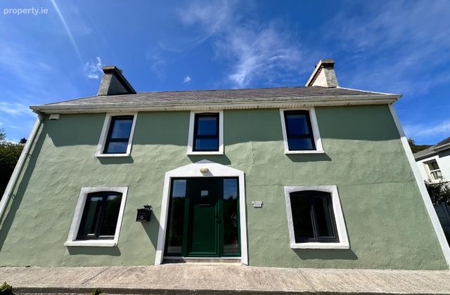 Owenaboy House, Gogginshill, Halfway, Co. Cork - Click to view photos