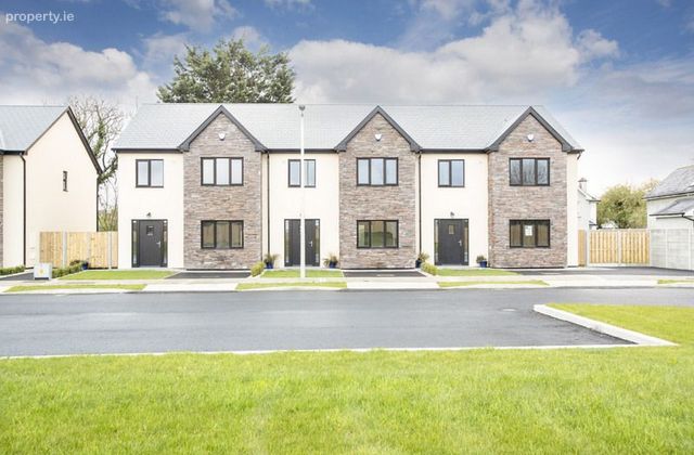4 Bed Terraced, Castlepollard, Co. Westmeath - Click to view photos