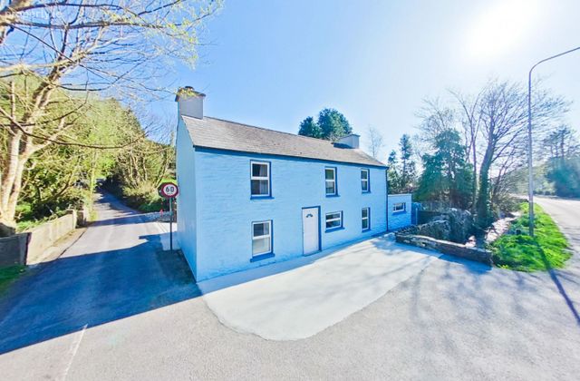 Ballyhilow, Leap, Co. Cork - Click to view photos