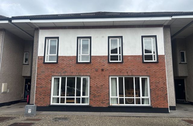 28 Glas&aacute;n, Ballybane, Merlin, Co. Galway - Click to view photos