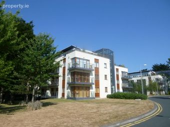 18 Sefton, Leopardstown Road, Foxrock, Dublin 18 - Image 3