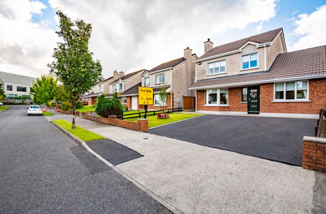 137 College Hill, Mullingar, Co. Westmeath, Mullingar, Co. Westmeath - Click to view photos