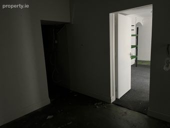 13 Thomas St, Limerick City Centre, Co. Limerick - Image 2