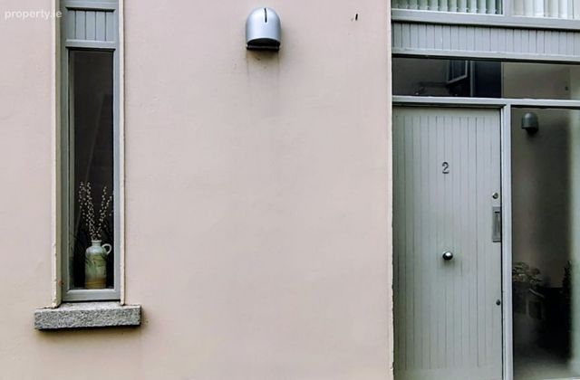 2 Eaglewood Mews, Rochestown Avenue, Dun Laoghaire, Co. Dublin - Click to view photos