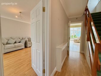 31 Vale View Close, Dublin 18, Foxrock, Dublin 18 - Image 3