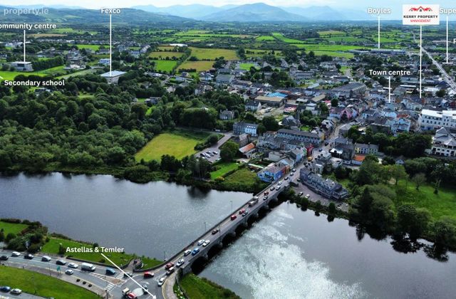 6 Upper Bridge Street, Killorglin, Co. Kerry - Click to view photos