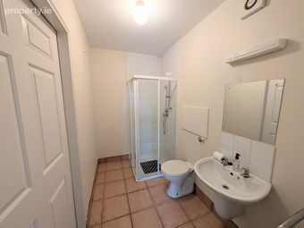 12 Nenagh Manor Apartments, Yewston, Nenagh, Co Tipperary, Nenagh, Co. Tipperary - Image 5