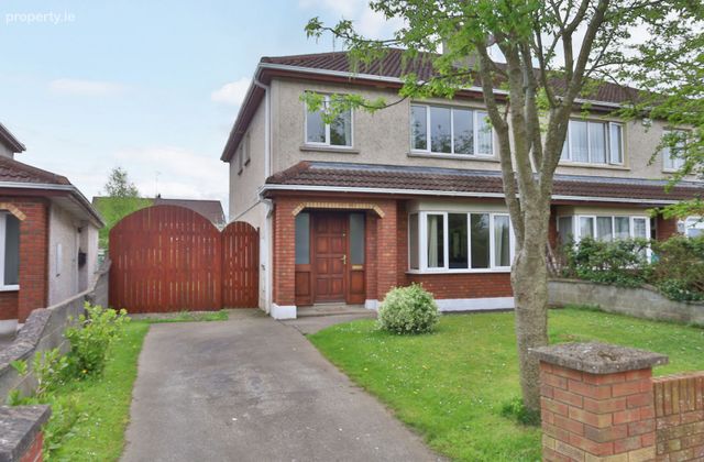 2 Blackthorn Avenue, Beaufort Place, Navan, Co. Meath - Click to view photos