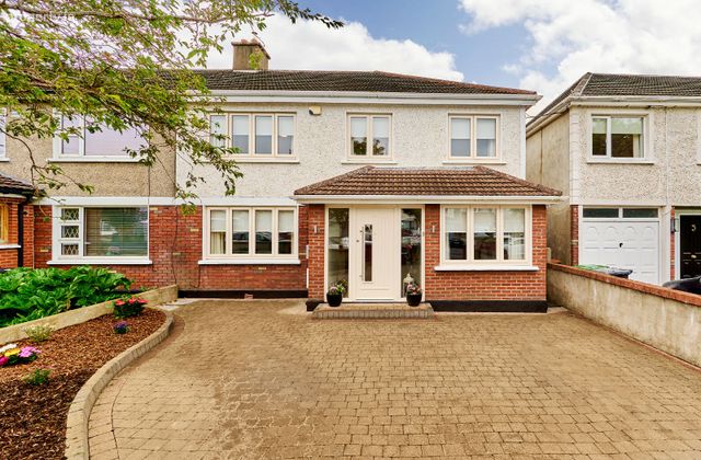 18 Broadway Road, Dublin 15, Blanchardstown, Dublin 15 - Click to view photos