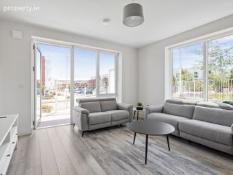 Apartment 62, Kiln View, Leopardstown, Dublin 18 - Image 2