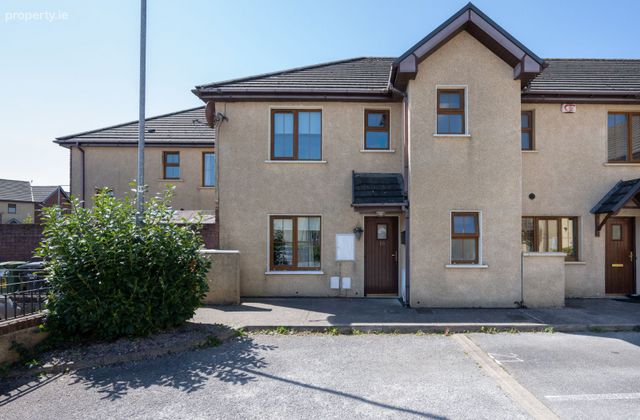 20 Hazel Court, Castlelake, Carrigtwohill, Co. Cork - Click to view photos