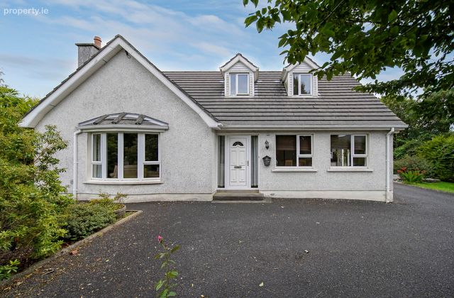Erin's Cottage, College Farm Road, Letterkenny, Co. Donegal, Letterkenny, Co. Donegal - Click to view photos