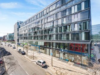 Apartment 41, Block 5 Grand Canal Square Residences, Grand Canal Dock, Dublin 2 - Image 5