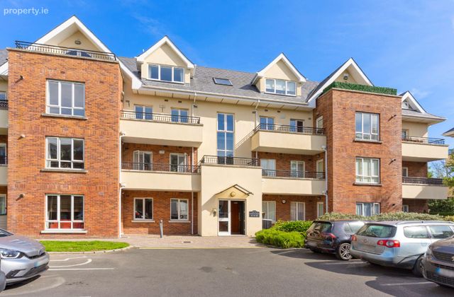 37 Ballintyre Square, Ballinteer, Dublin 16 - Click to view photos