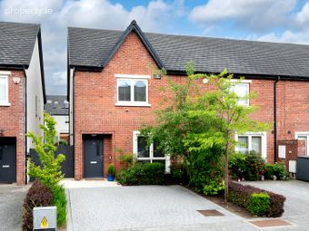 16 Gandon Green, Lucan, Co. Dublin, Lucan, Co. Dublin