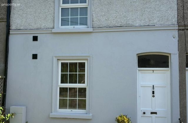Park Terrace, Sea Road, Ferrybank, Co. Wicklow - Click to view photos