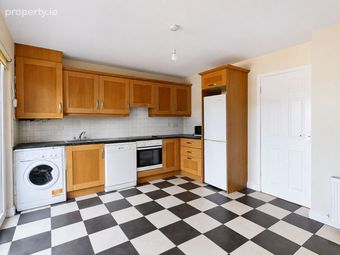 10 Weaver Court, Clondalkin, Dublin 22 - Image 4