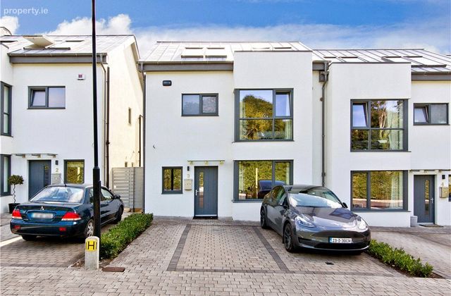 3 Purbeck, Monkstown, Co. Dublin, Monkstown, Co. Dublin - Click to view photos